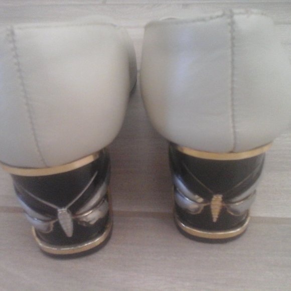 Coup D'Etat Bone Beige Firefly Mid Heel Square Toe Pump   Size 7.5 M  Make Offer - Picture 5 of 8